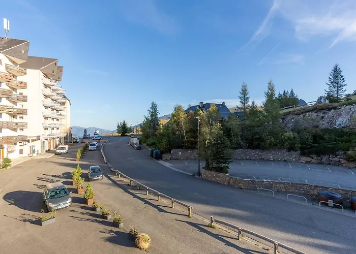 6 Personnes Avec Piscine A Peyragudes - Fr-1-695-67 Gouaux-de-Larboust